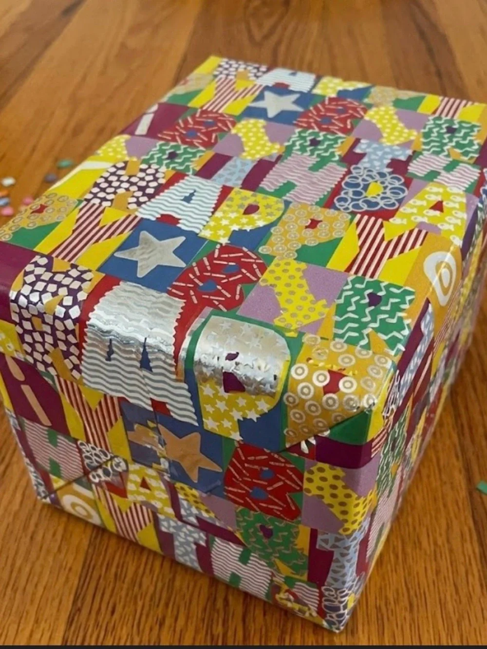 VTG 90s Carlton Cards Birthday Gift Wrap Block Pattern w/ Silver Foil New Sealed